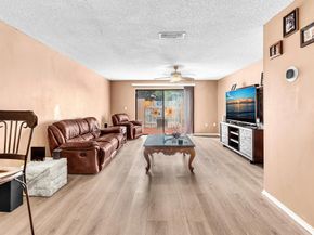 1270 NW 99th Ave 60, Pembroke Pines FL 33024