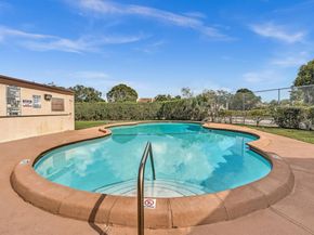 1270 NW 99th Ave 60, Pembroke Pines FL 33024