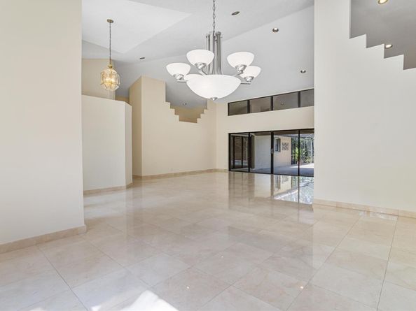 1280 Manor Ct, Weston FL 33326
