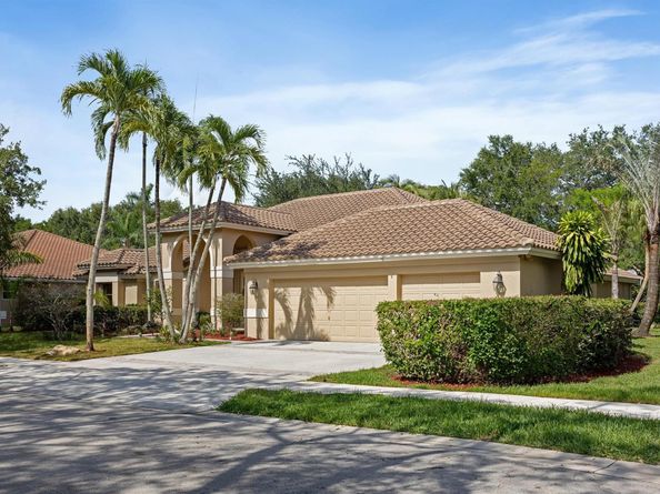 1280 Manor Ct, Weston FL 33326