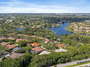 1280 Manor Ct, Weston FL 33326