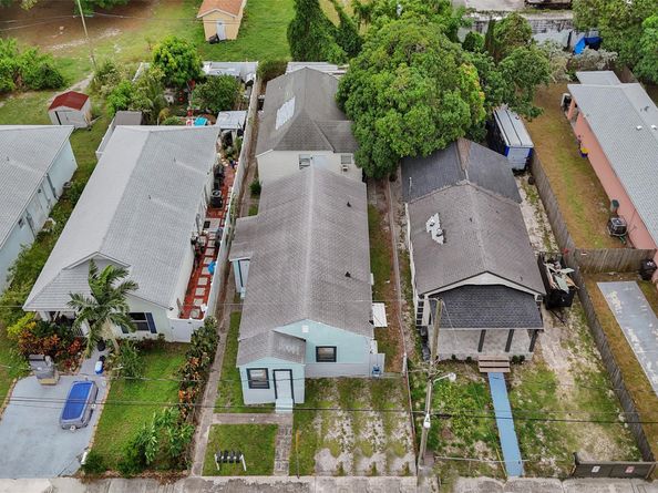 536 18th St, West Palm Beach FL 33407