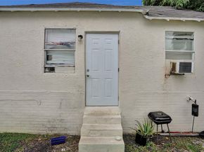 536 18th St, West Palm Beach FL 33407