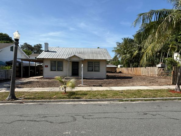 707 Kanuga Drive, West Palm Beach FL 33401