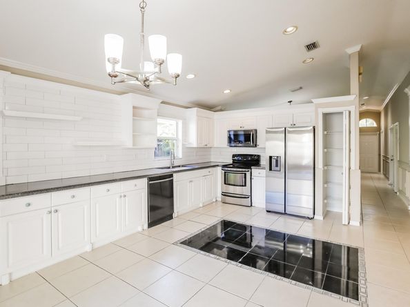 1020 SE 20th Rd, Homestead FL 33035