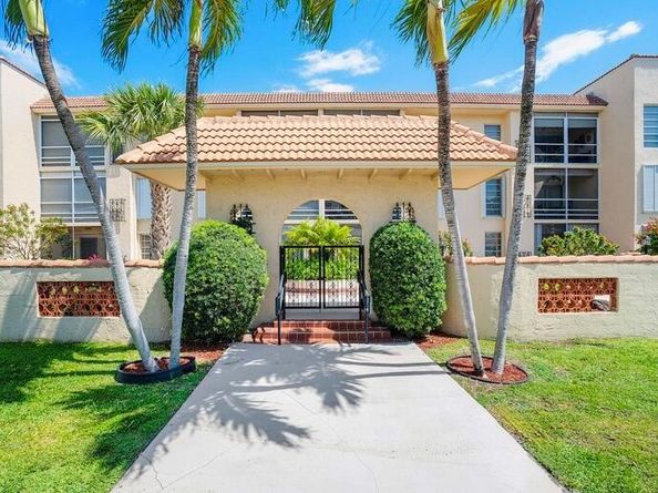 331 SW 8th Street 2CE, Boca Raton FL 33432