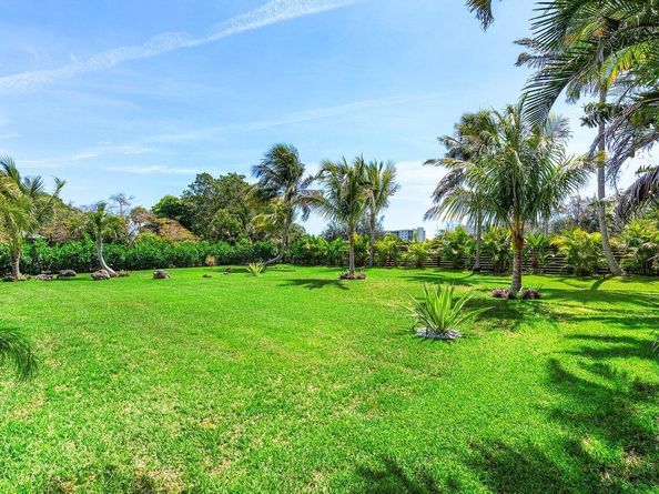 5950 NW 4th Avenue, Boca Raton FL 33487