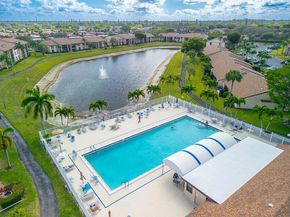 818 Sky Pine Way E2, Greenacres FL 33415