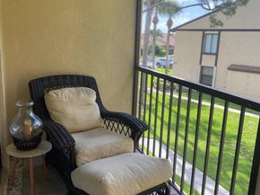 818 Sky Pine Way E2, Greenacres FL 33415