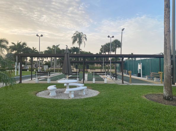 818 Sky Pine Way E2, Greenacres FL 33415