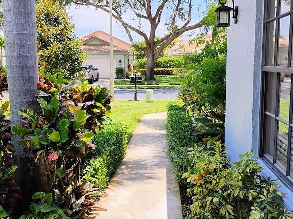 292 Sherwood Forest Drive, Delray Beach FL 33445