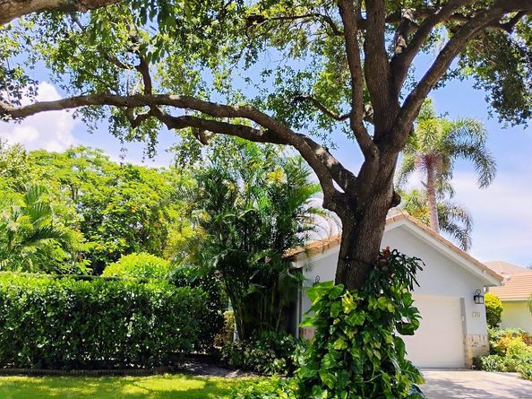 292 Sherwood Forest Drive, Delray Beach FL 33445