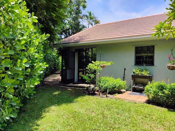 292 Sherwood Forest Drive, Delray Beach FL 33445
