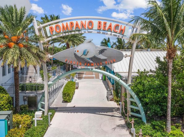 1200 Hibiscus Avenue 401, Pompano Beach FL 33062