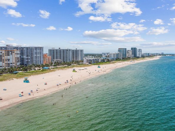 1200 Hibiscus Avenue 401, Pompano Beach FL 33062