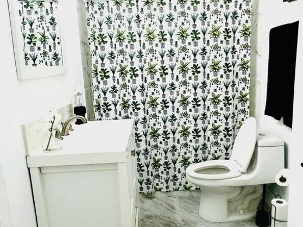55 NW 47th St, Miami FL 33127