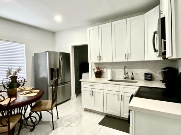 55 NW 47th St, Miami FL 33127