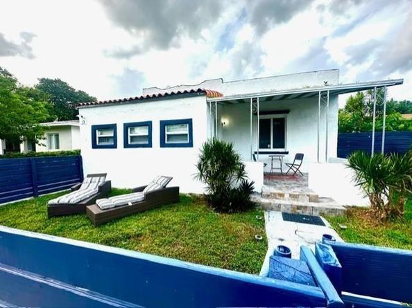 55 NW 47th St, Miami FL 33127
