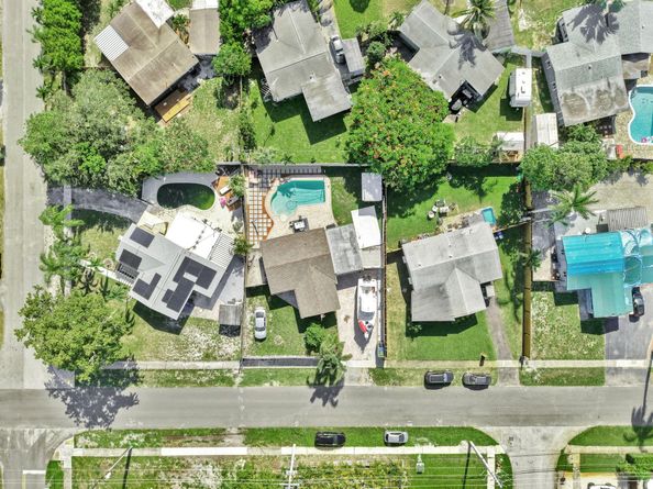 2171 SW 36th Ter, Fort Lauderdale FL 33312