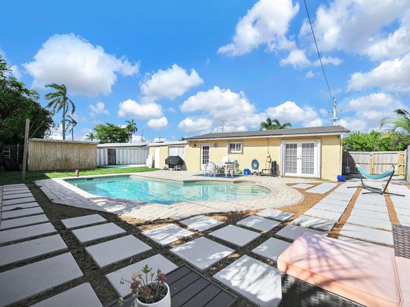 2171 SW 36th Ter, Fort Lauderdale FL 33312
