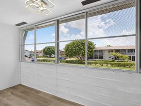 19 Norwich A, West Palm Beach FL 33417