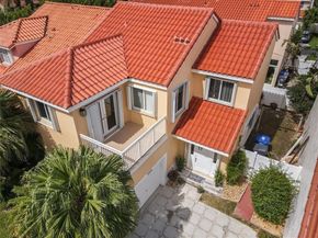 3625 Murano Dr, Hollywood FL 33021