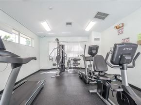 3625 Murano Dr, Hollywood FL 33021
