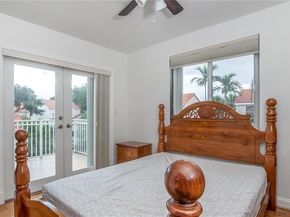 3625 Murano Dr, Hollywood FL 33021