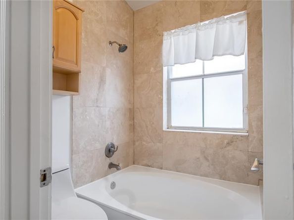 3625 Murano Dr, Hollywood FL 33021
