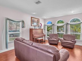 317 E Garden Cove Circle, Davie FL 33325