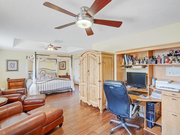 317 E Garden Cove Circle, Davie FL 33325