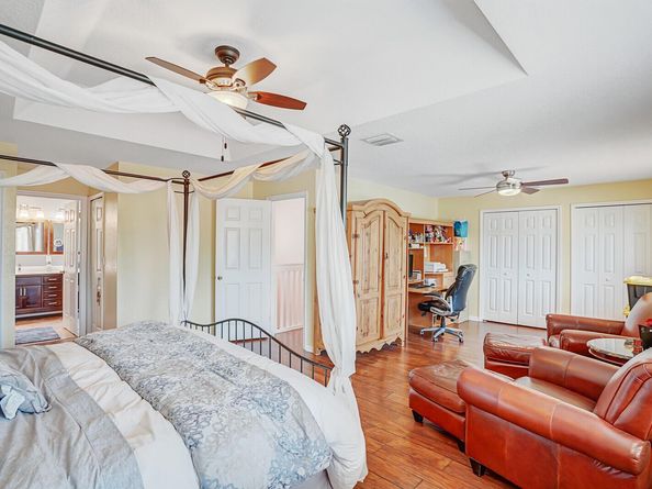 317 E Garden Cove Circle, Davie FL 33325