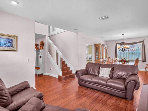 317 E Garden Cove Circle, Davie FL 33325