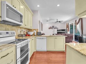 317 E Garden Cove Circle, Davie FL 33325