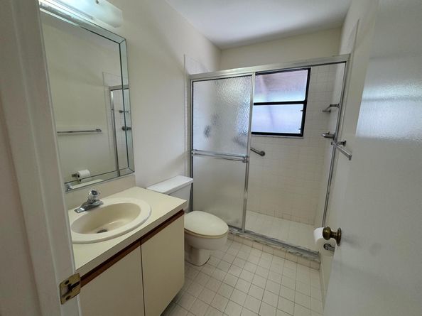 446 Knollwood Court, Royal Palm Beach FL 33411