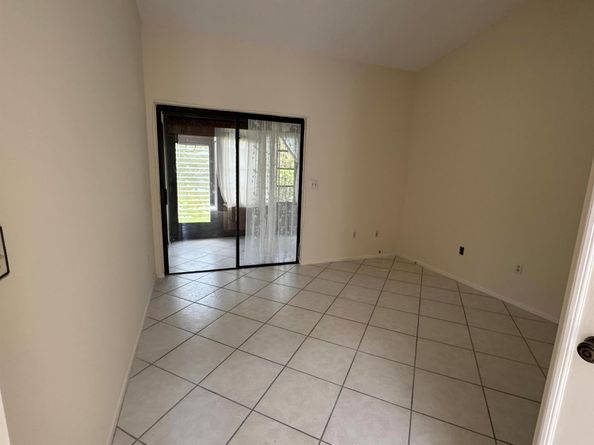 446 Knollwood Court, Royal Palm Beach FL 33411