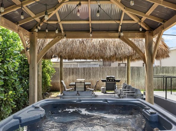 1407 Ontario Dr, Lake Worth FL 33461