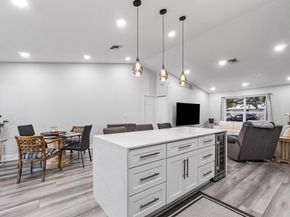 981 Wynndale Way, Lantana FL 33462