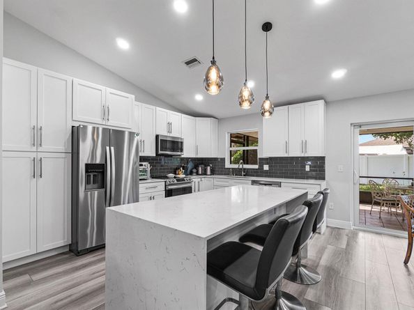 981 Wynndale Way, Lantana FL 33462