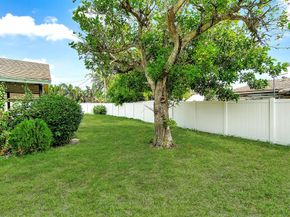 981 Wynndale Way, Lantana FL 33462