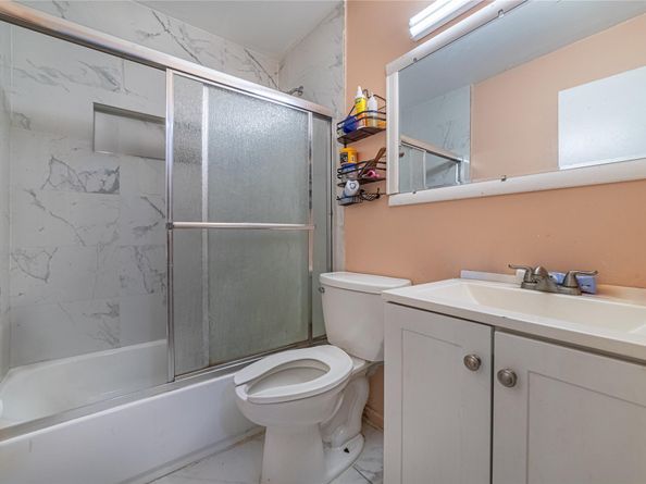 1910 SW 63rd Ter, North Lauderdale FL 33068