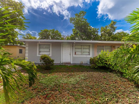 1910 SW 63rd Ter, North Lauderdale FL 33068