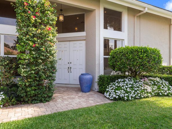 2990 Twin Oaks Way, Wellington FL 33414