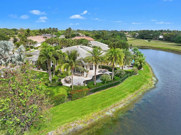 2990 Twin Oaks Way, Wellington FL 33414