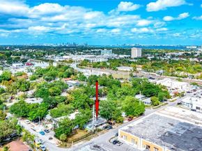 321 NE 75th St, Miami FL 33138