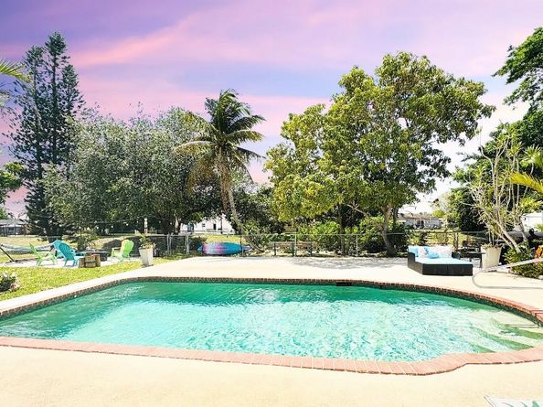 22335 Boulder St, Boca Raton FL 33428