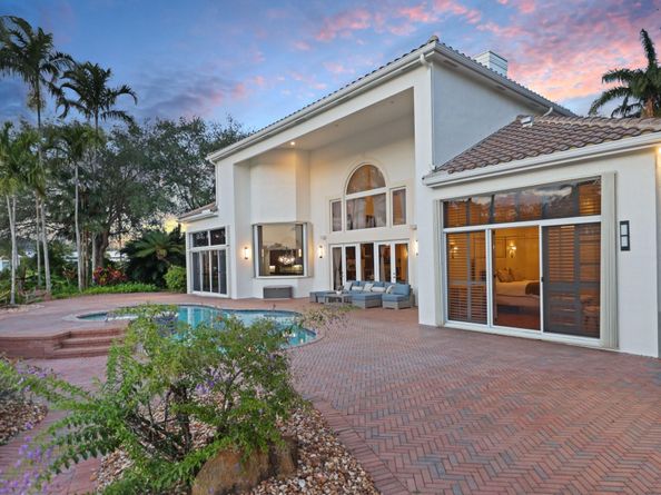 2753 W Stonebrook Cir, Davie FL 33330
