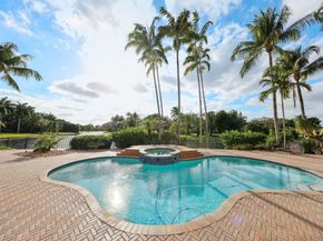 2753 W Stonebrook Cir, Davie FL 33330