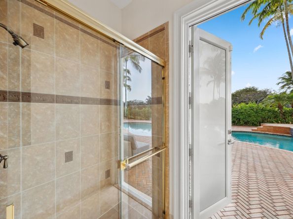 2753 W Stonebrook Cir, Davie FL 33330