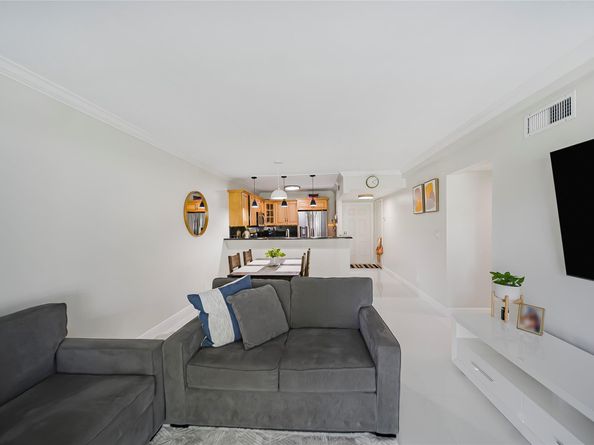 Undisclosed Address #FX-10501839, Deerfield Beach FL 33441